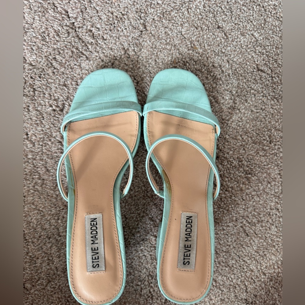Steve Madden Women's Aqua Slide Sandals size 8M